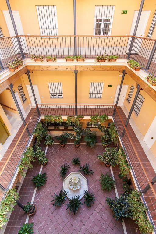 Bedouin Chic Rooftop - Space Maison Apartments Seville Exterior photo