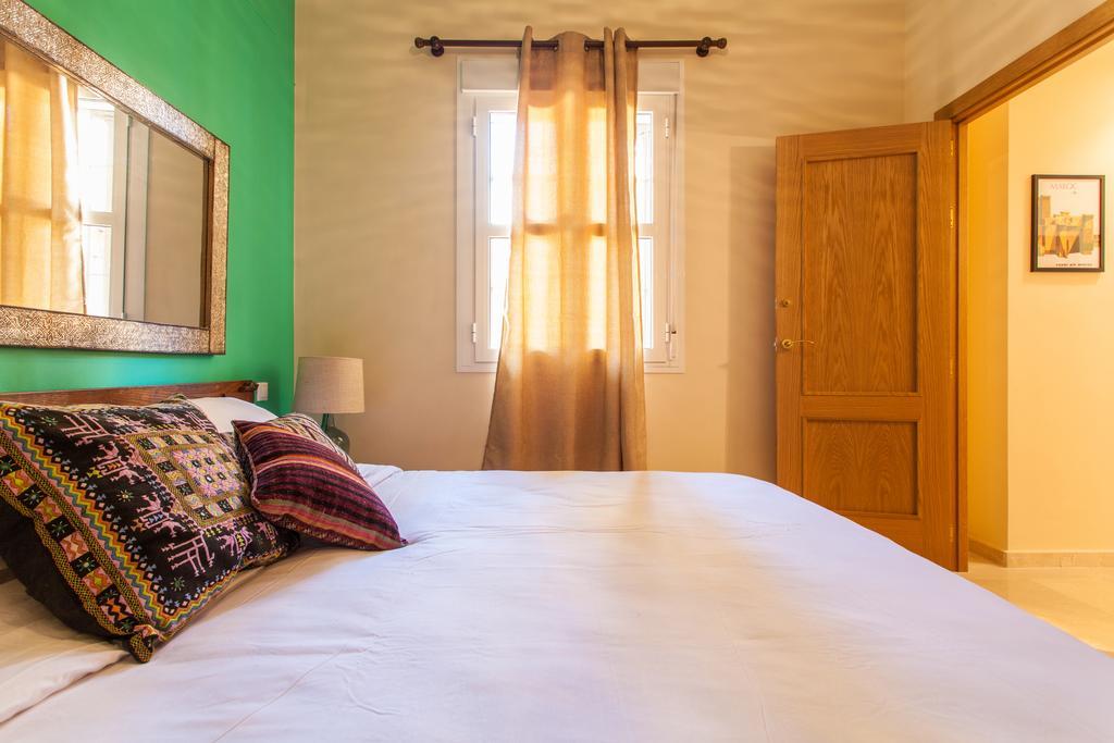 Bedouin Chic Rooftop - Space Maison Apartments Seville Exterior photo