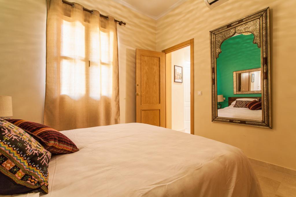 Bedouin Chic Rooftop - Space Maison Apartments Seville Exterior photo